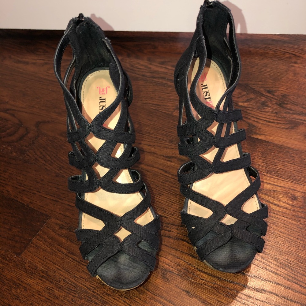 Black Wedges